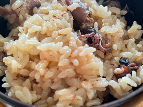 ホタルイカともち麦の炊き込みご飯